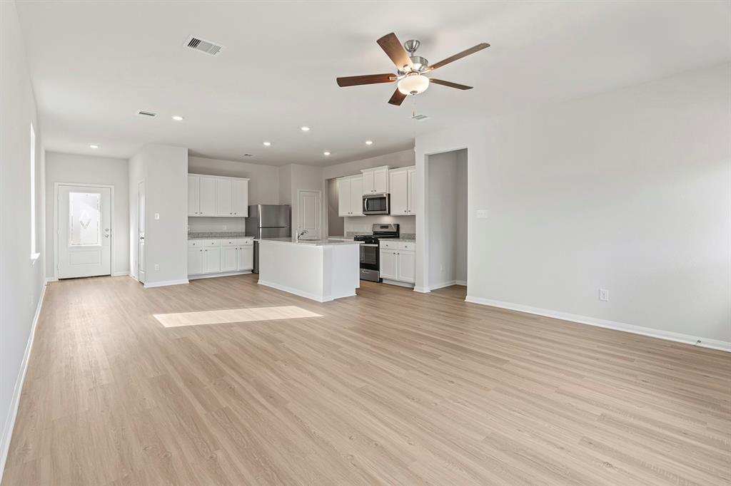 10811 Hickory Lane, Beasley, Texas image 3