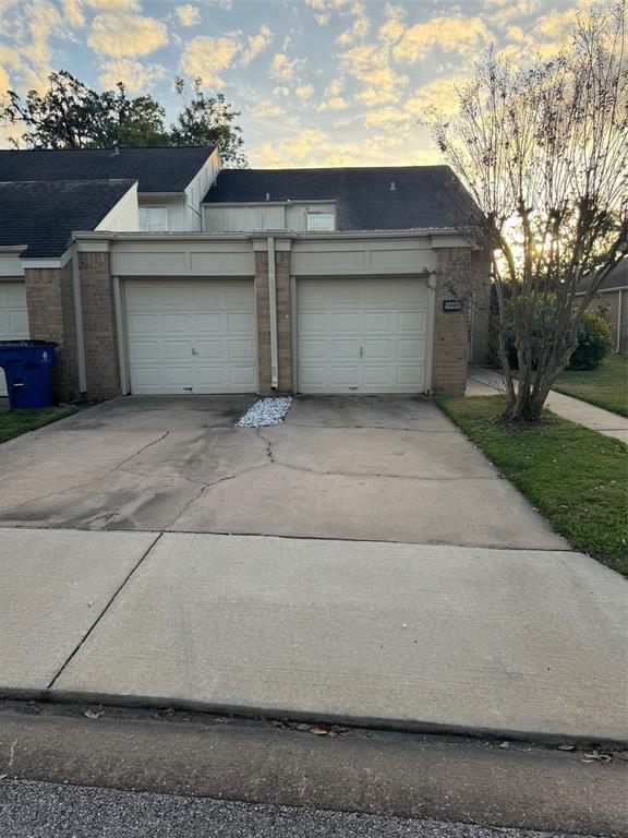 1826 Veranda Drive, West Columbia, Texas image 1