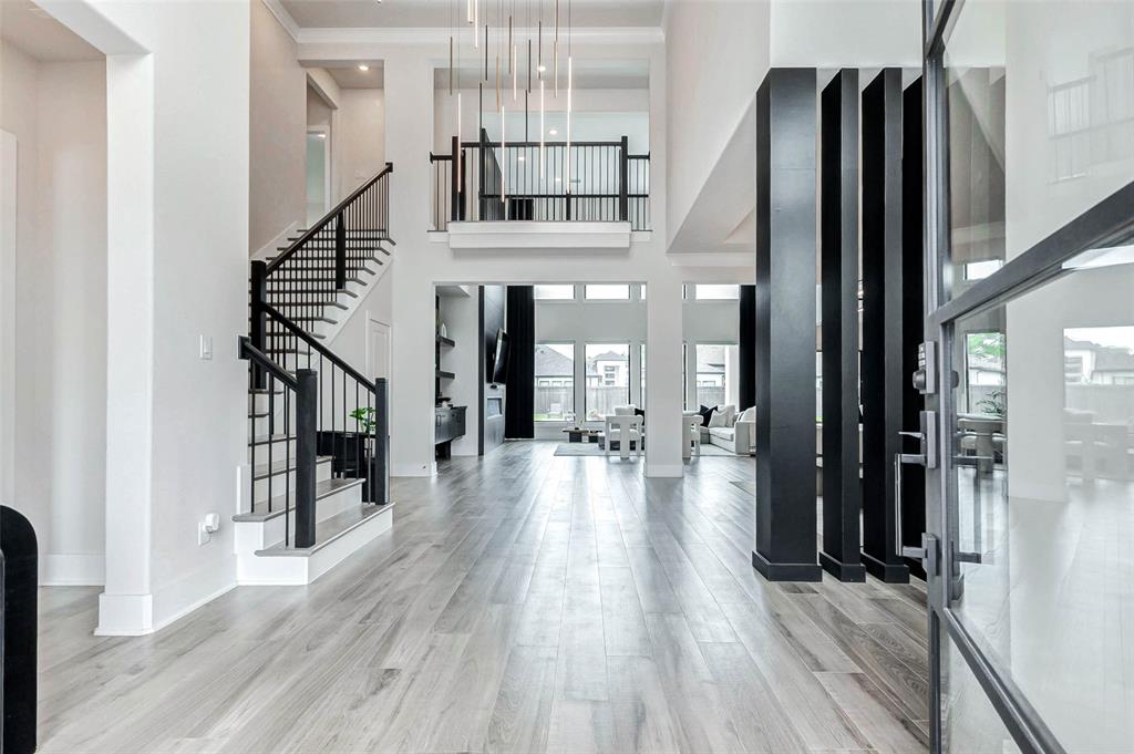 10127 Regatta Shore Drive