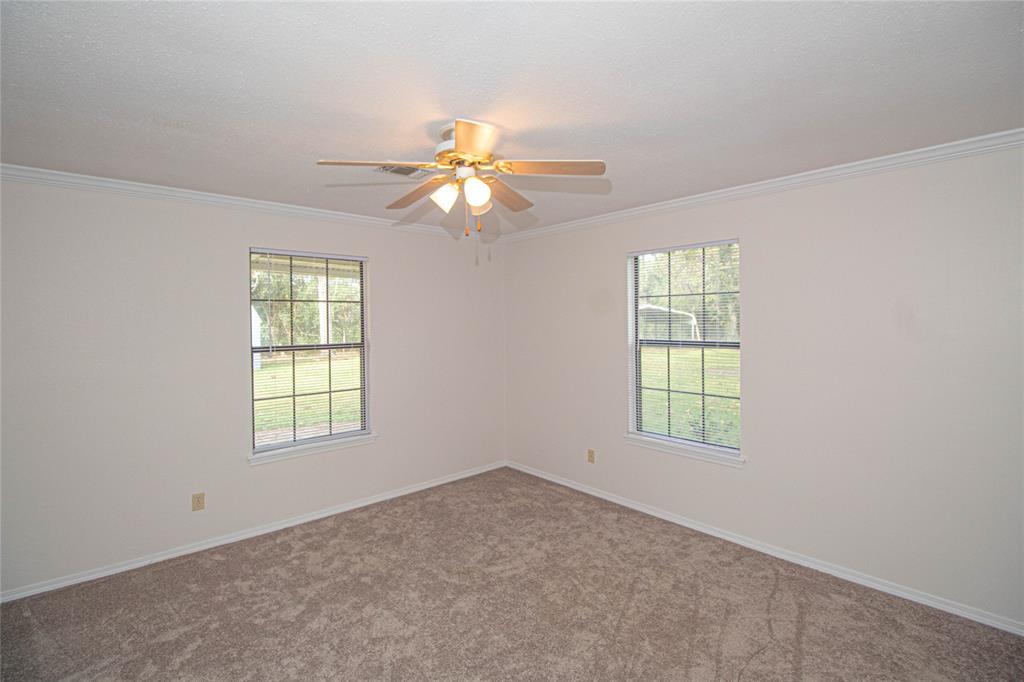 320 Bridgeview Drive, Onalaska, Texas image 12