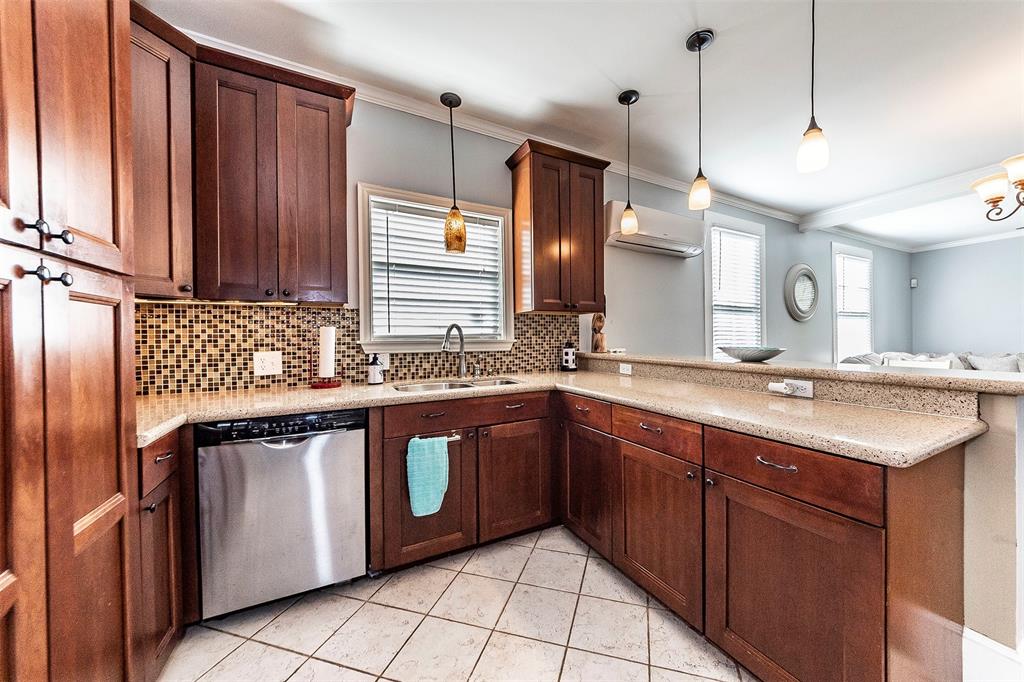 610 13th Street, Galveston, Texas image 23