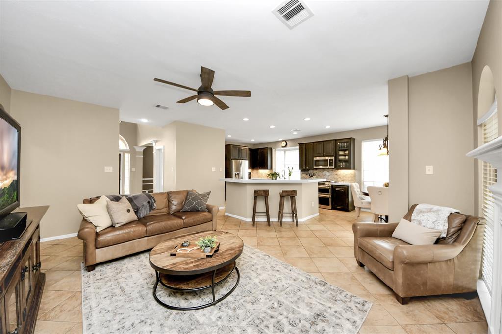 111 Knoll Forest Drive, Sugar Land, Texas image 10