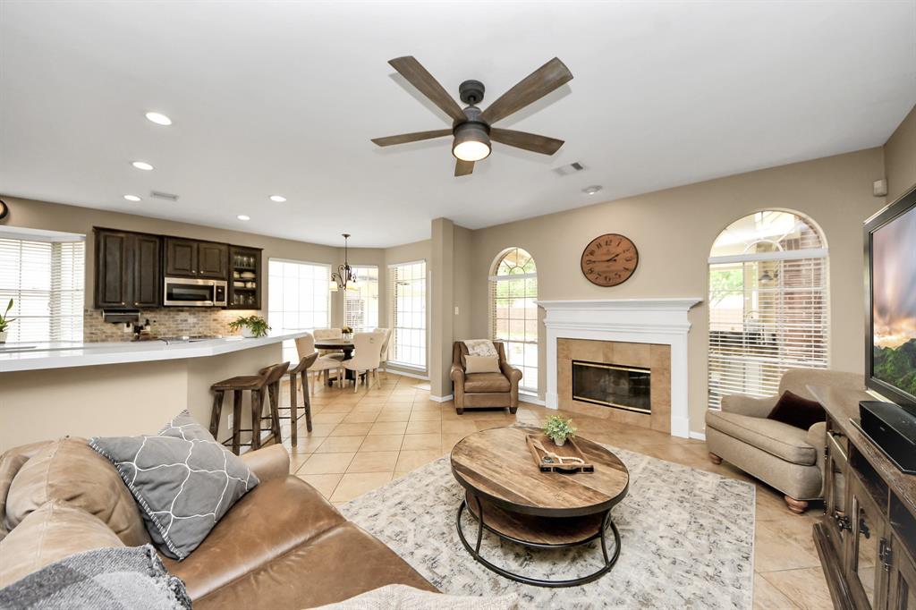 111 Knoll Forest Drive, Sugar Land, Texas image 11