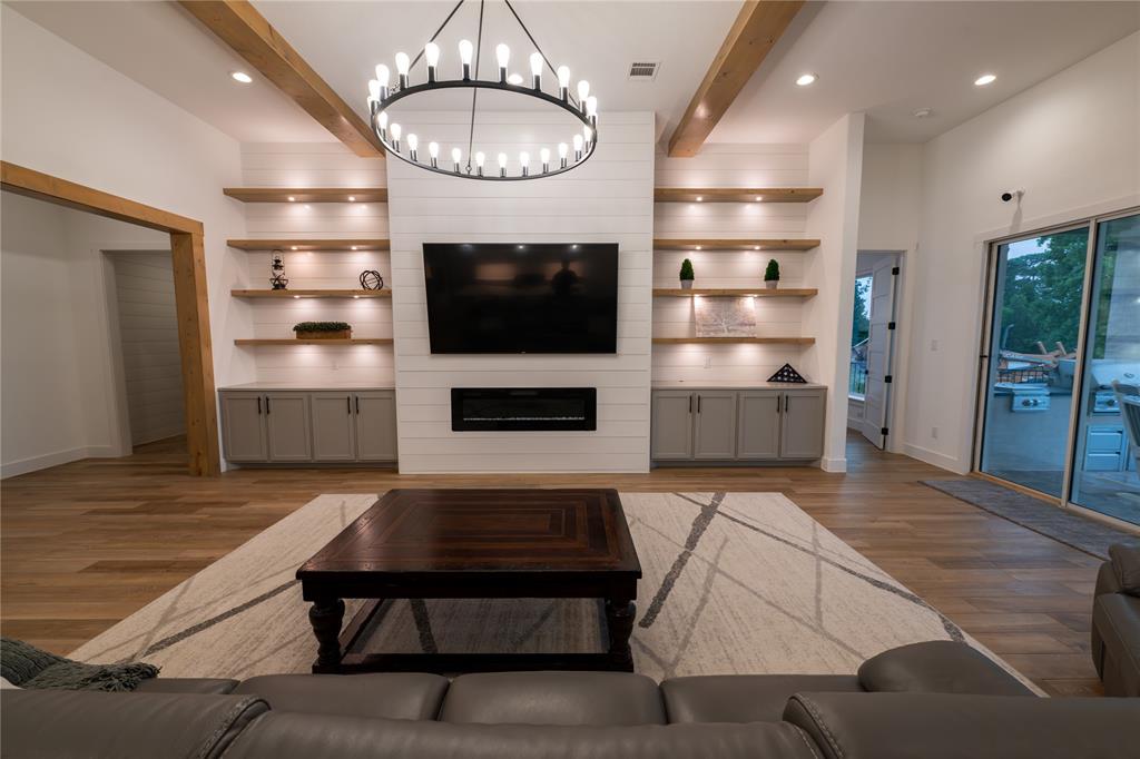 14646 Whistling Oak Drive