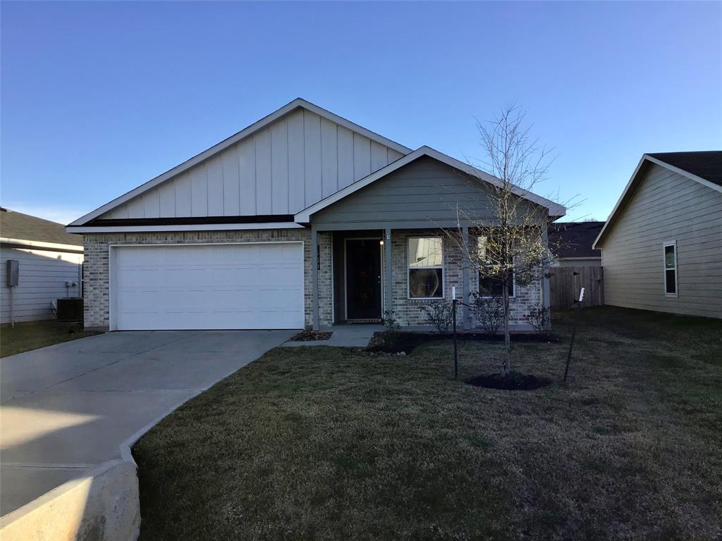 15690 Briar Forest Drive, Conroe, Texas image 1