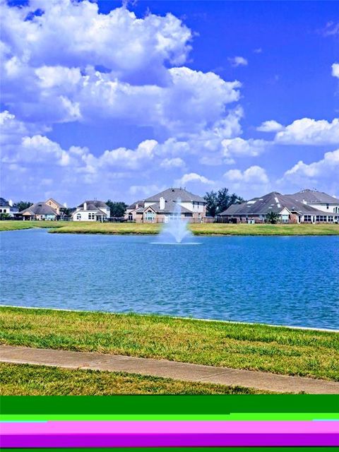 A home in Manvel