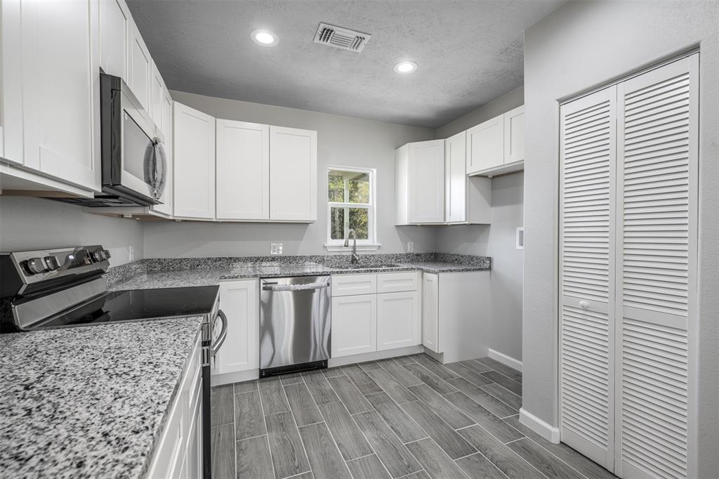303 Apache Drive, Somerville, Texas image 9