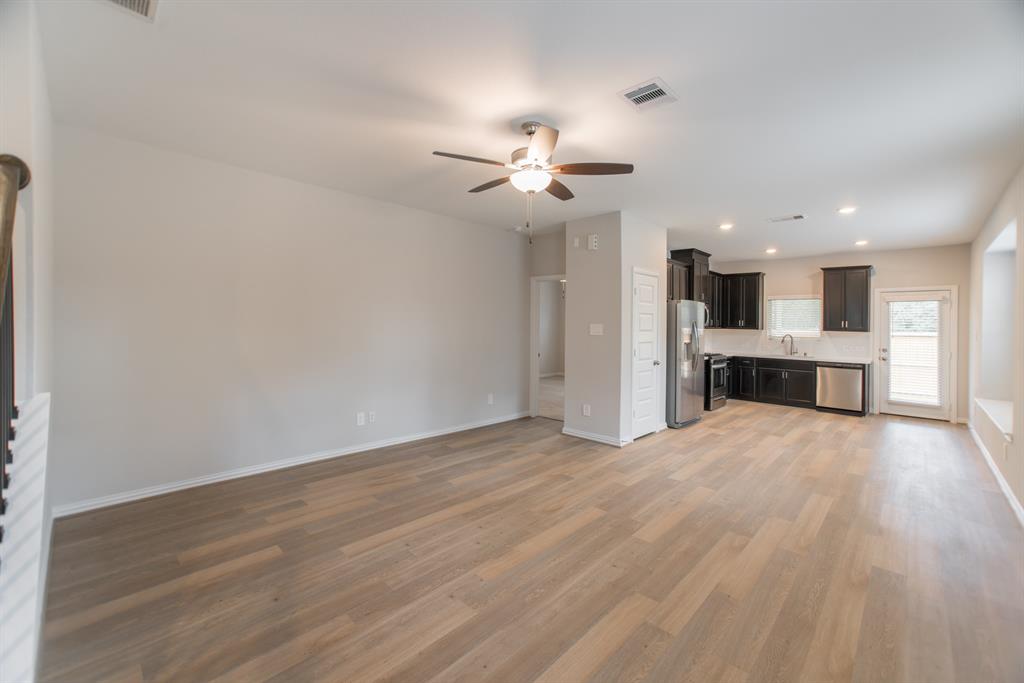 218 Skybranch Court, Conroe, Texas image 6