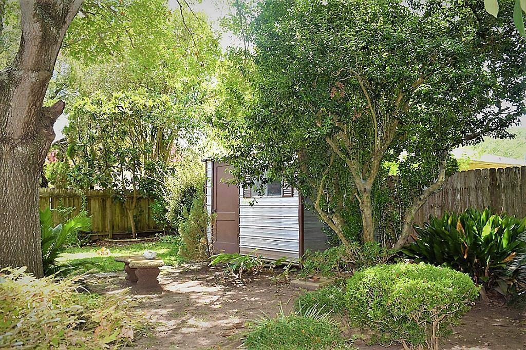 315 University Street, Wharton, Texas image 4