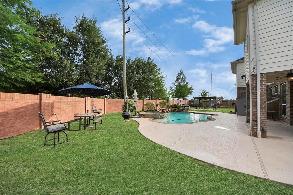 18915 Juniper Bend Ct Ct, Cypress, Texas image 10