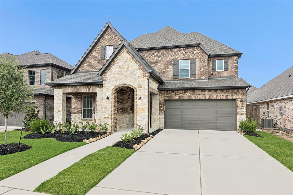 12319 Palmetto Drive