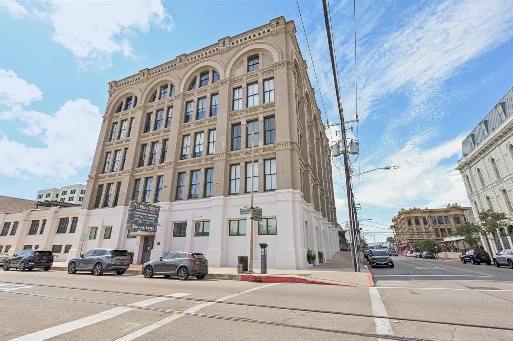 2400 Mechanic Street #103, Galveston, Texas image 2