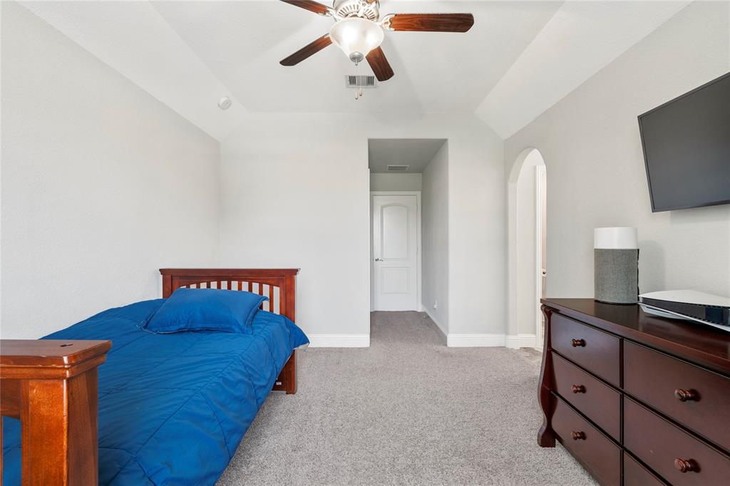 315 Lagarto Way, Pinehurst, Texas image 32