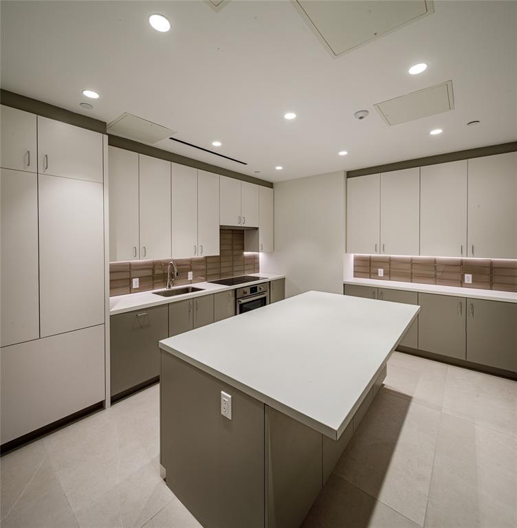 1701 Hermann Drive #21A, Houston, Texas image 31