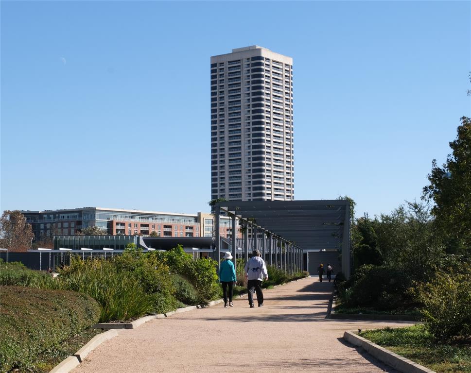 1701 Hermann Drive #21A, Houston, Texas image 25