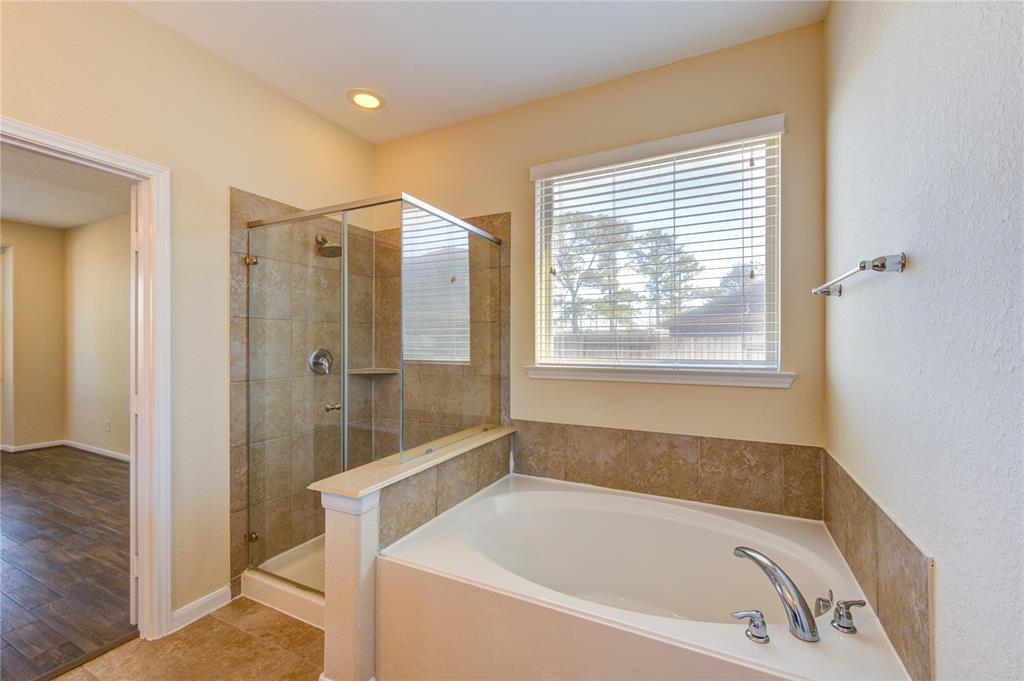 9002 Springcroft Court, Tomball, Texas image 28
