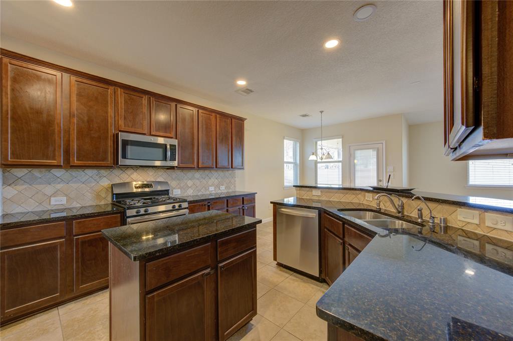 9002 Springcroft Court, Tomball, Texas image 15