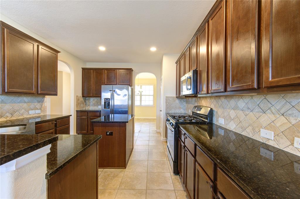 9002 Springcroft Court, Tomball, Texas image 13