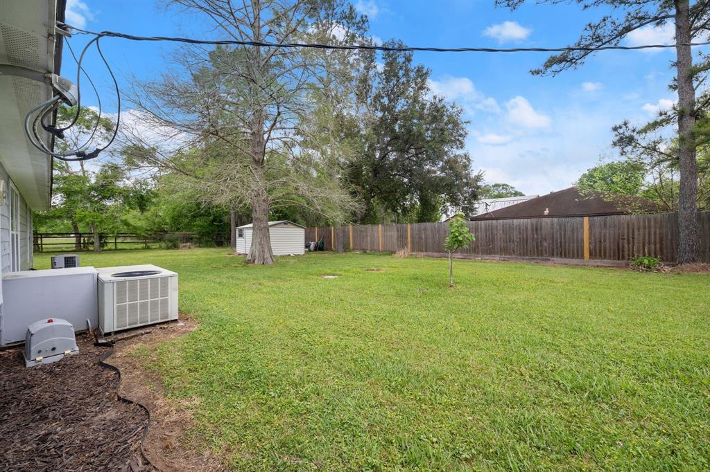 8703 County Road 48, Rosharon, Texas image 28