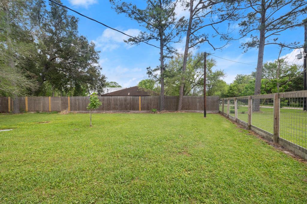 8703 County Road 48, Rosharon, Texas image 29