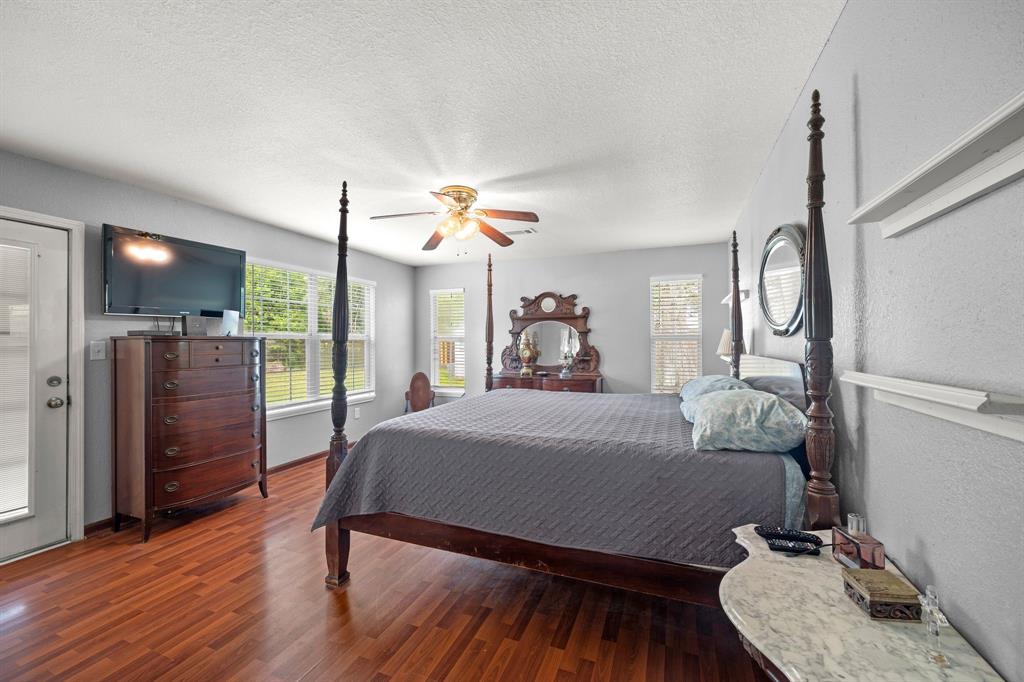 8703 County Road 48, Rosharon, Texas image 19