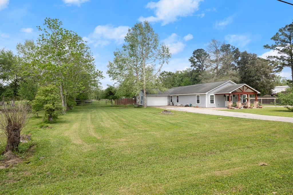 8703 County Road 48, Rosharon, Texas image 4