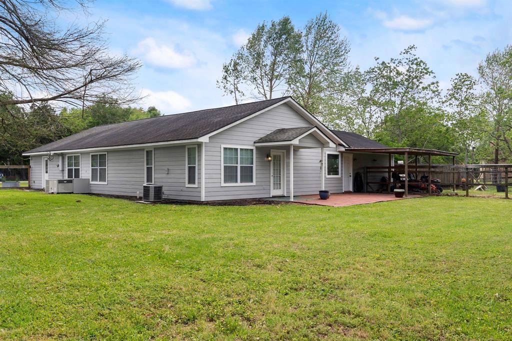 8703 County Road 48, Rosharon, Texas image 32