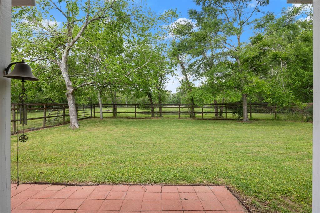 8703 County Road 48, Rosharon, Texas image 30