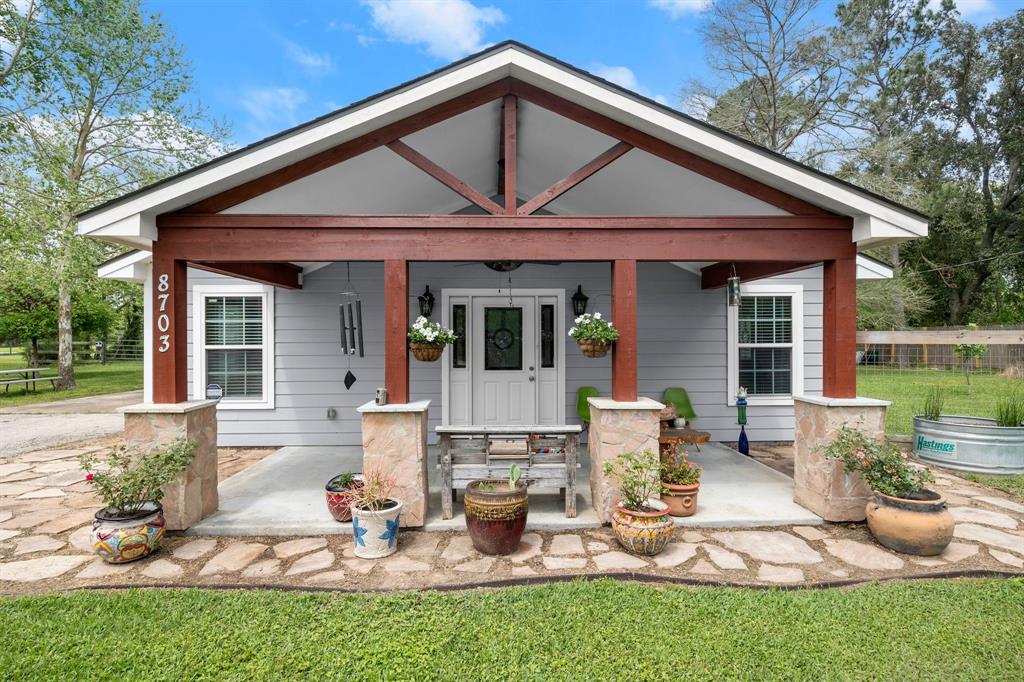 8703 County Road 48, Rosharon, Texas image 2