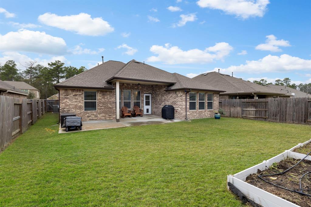 2818 Bretton Woods Drive, Conroe, Texas image 35