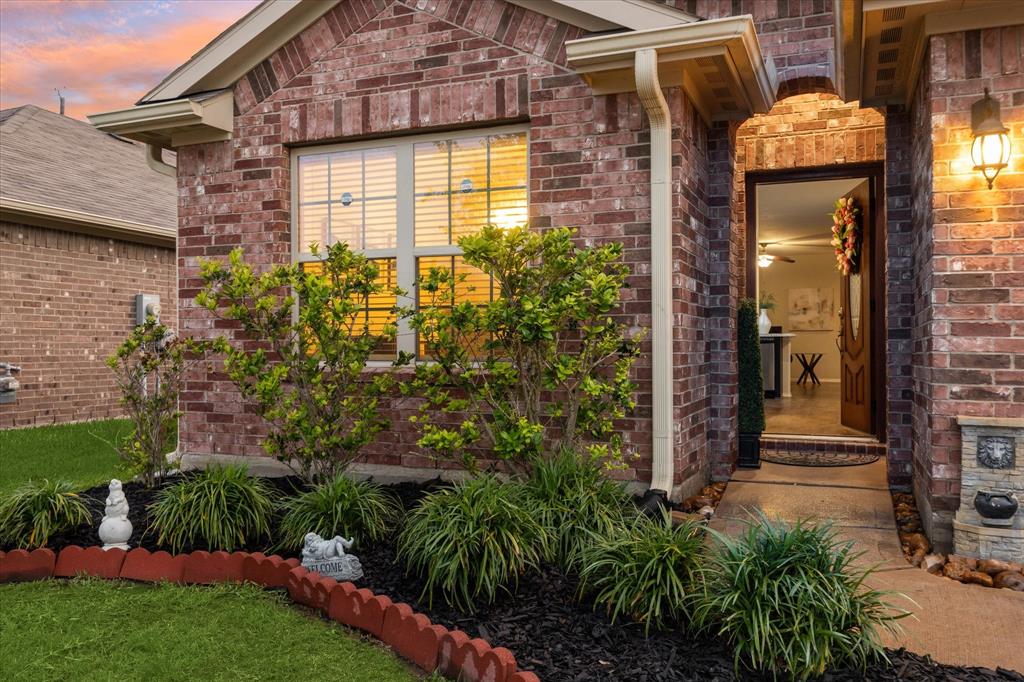 5443 Dunsmore Harbor Lane