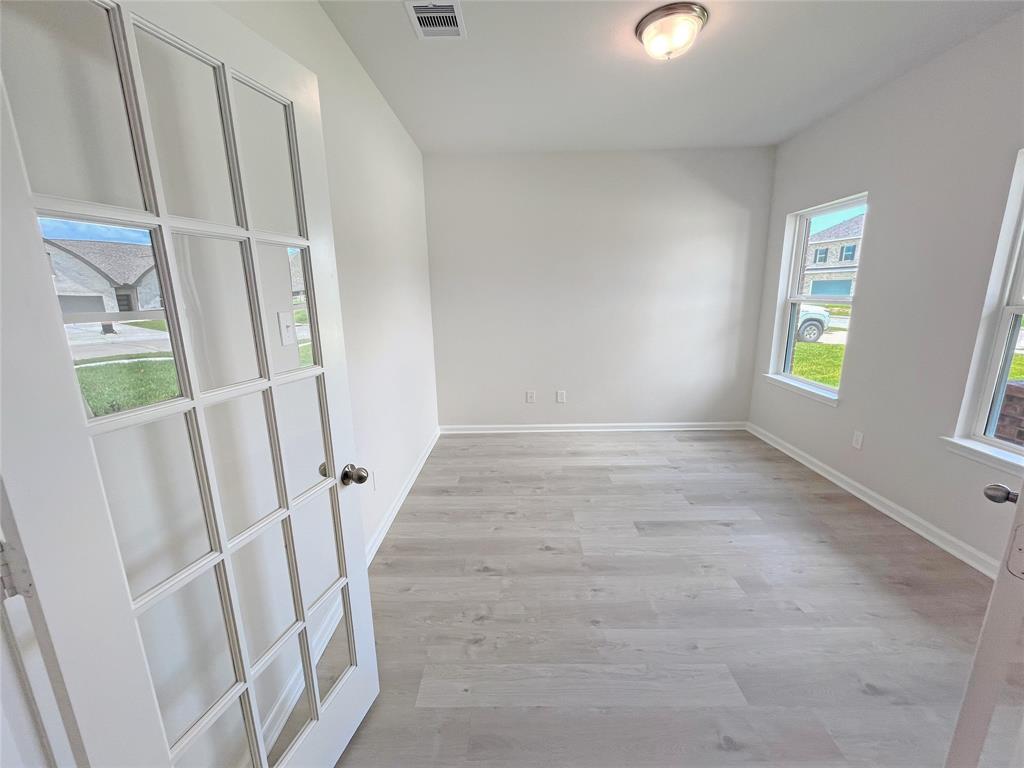 32402 Fly Fish Way