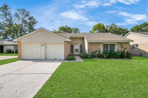 A home in League City