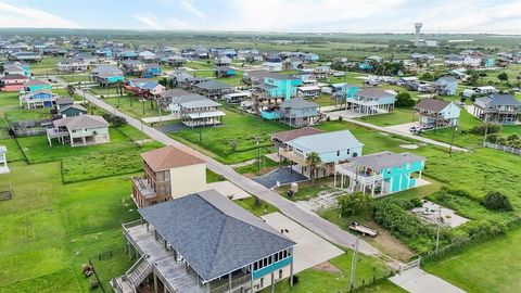 A home in Port Bolivar