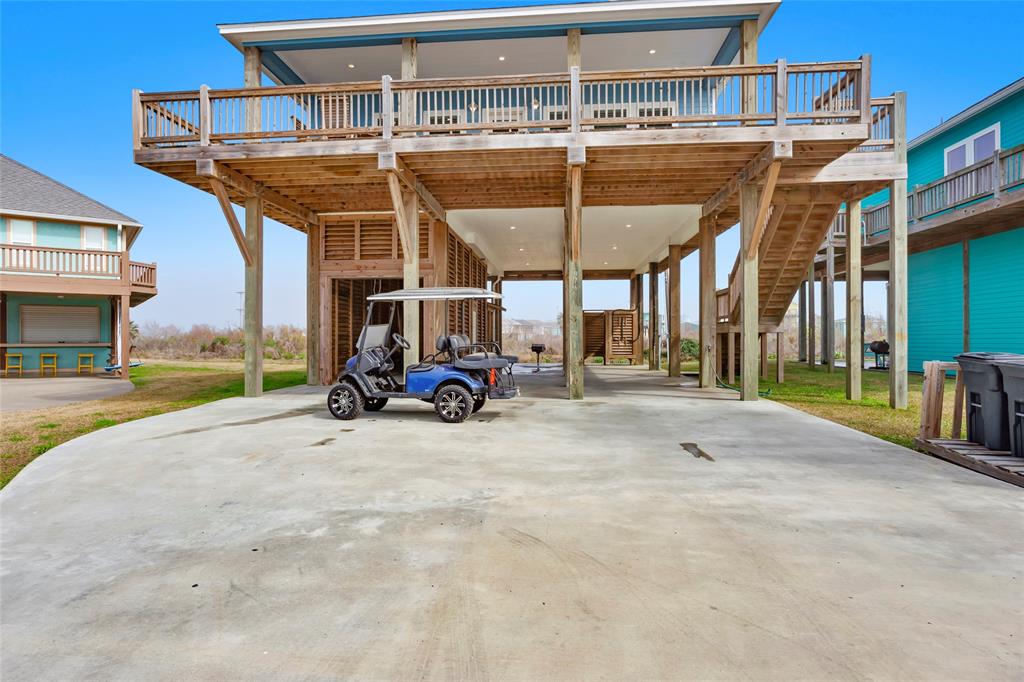 976 Mary Lynn, Crystal Beach, Texas image 3