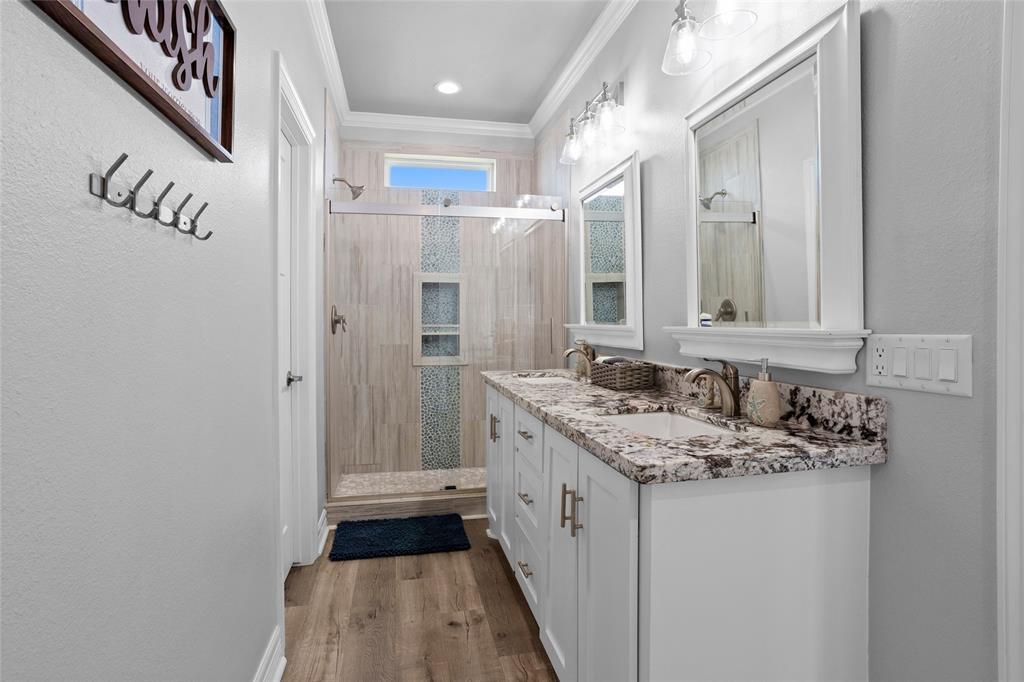 976 Mary Lynn, Crystal Beach, Texas image 11