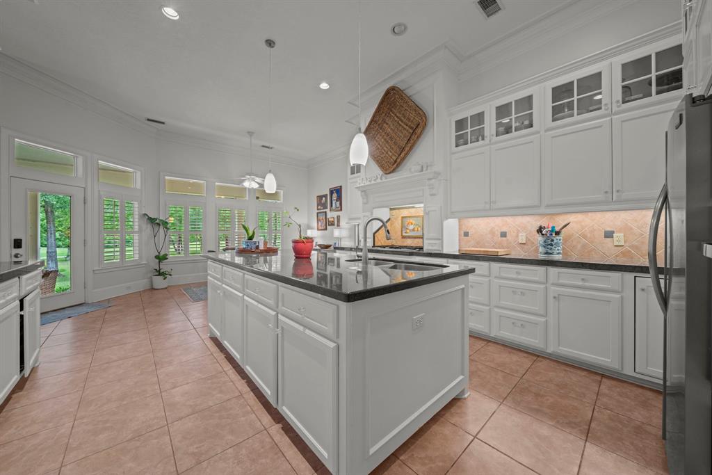 32819 Couples Court, Magnolia, Texas image 11