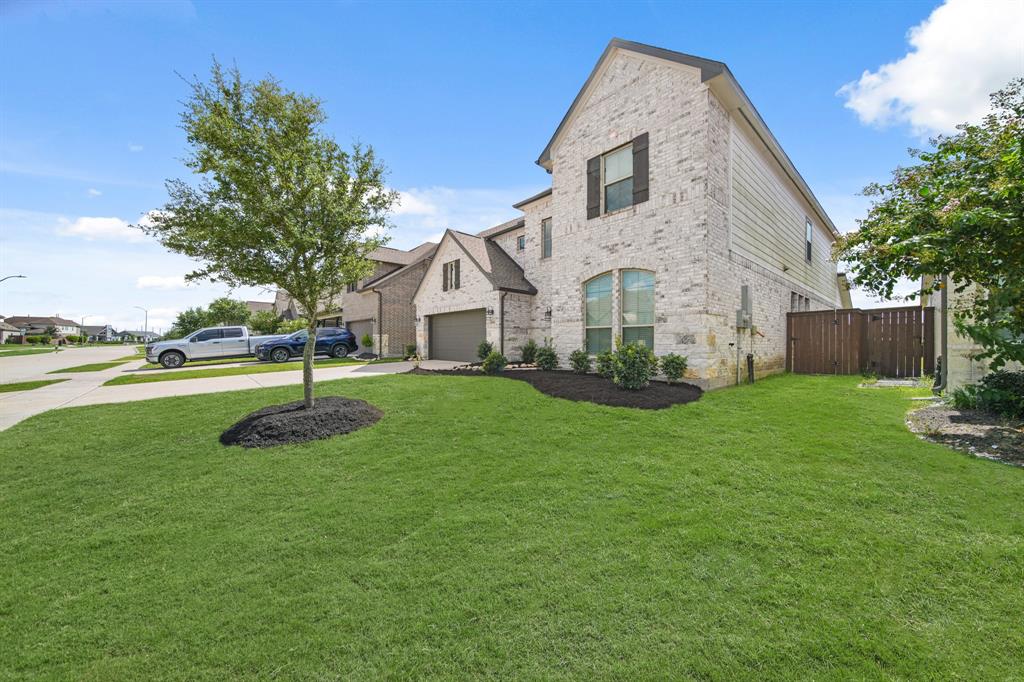 5918 Lake Bridge Lane