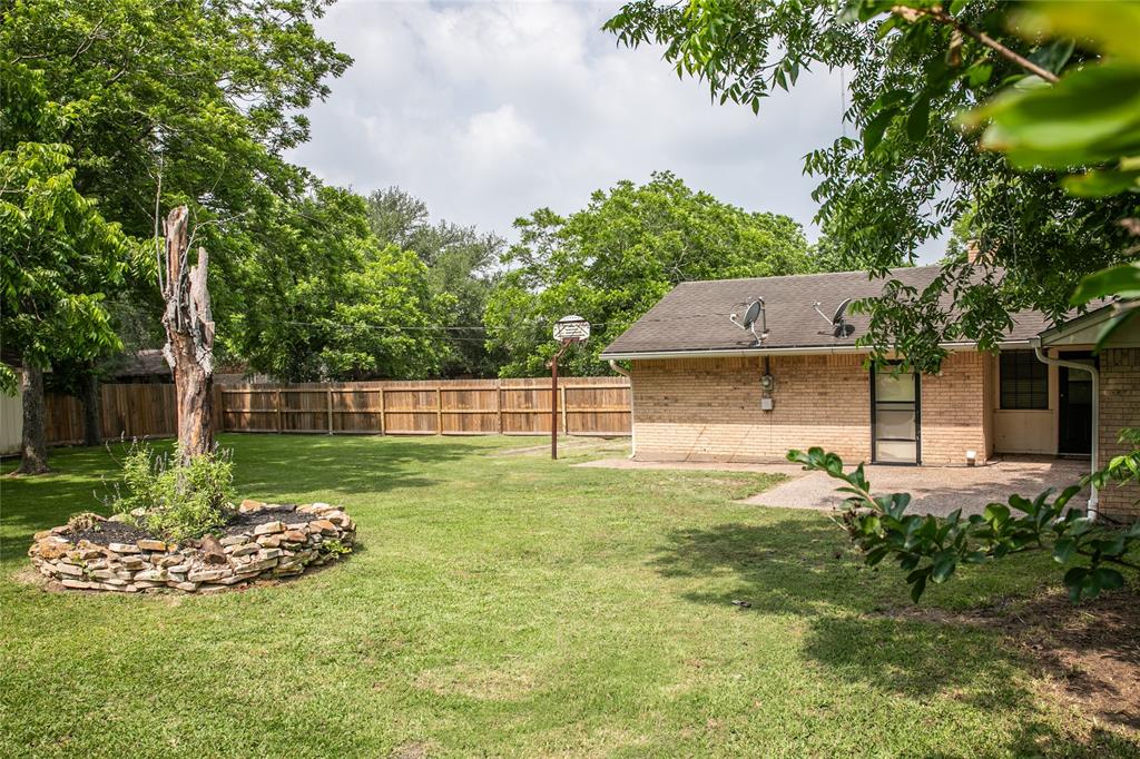 215 Edward Lane, Brenham, Texas image 36