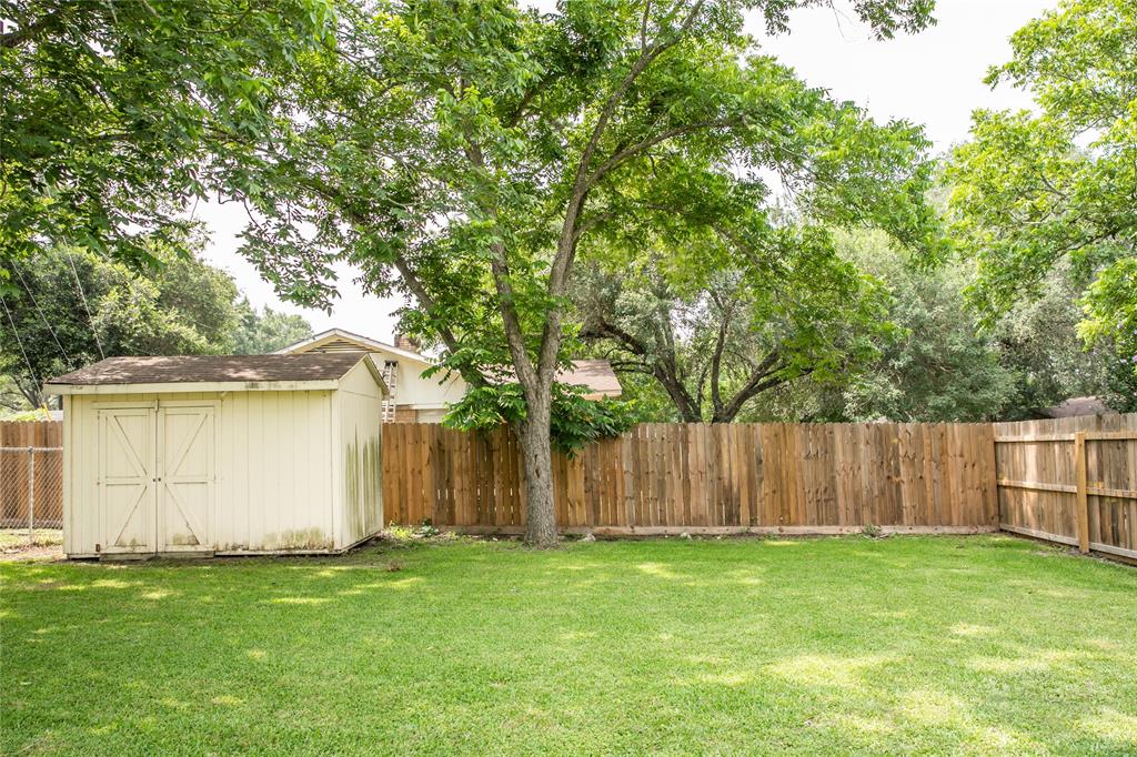 215 Edward Lane, Brenham, Texas image 32