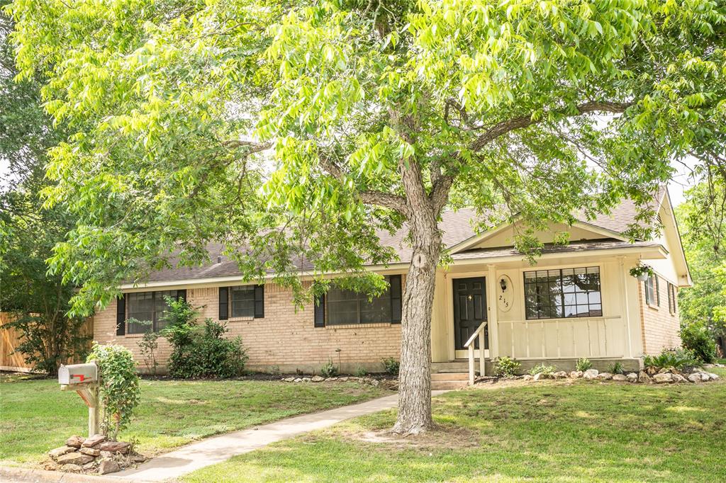 215 Edward Lane, Brenham, Texas image 1