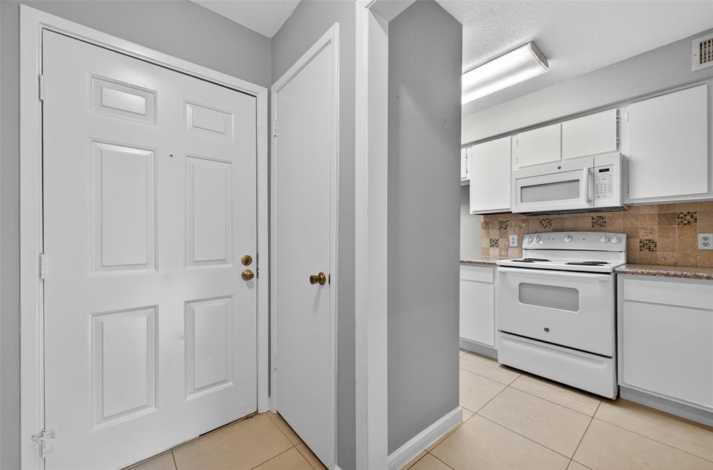 18800 Egret Bay Boulevard 1207