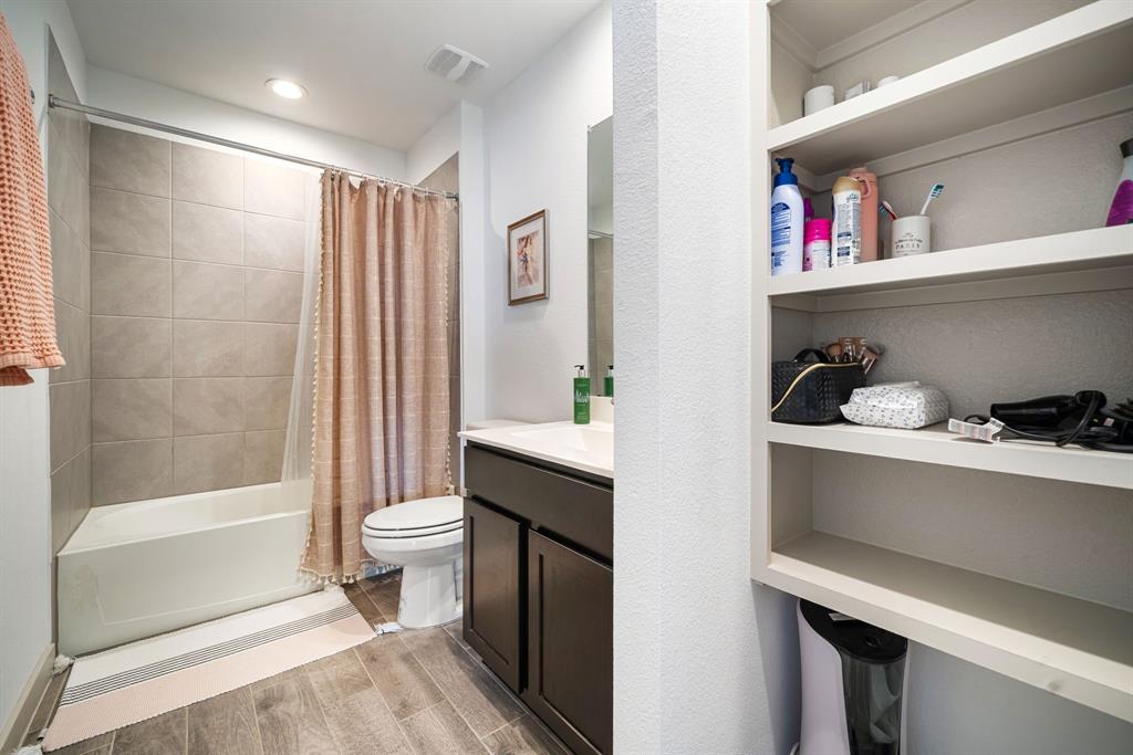 2421 Mar Vista Lane, La Marque, Texas image 32
