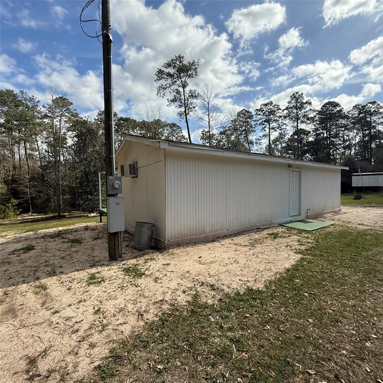 205 Charles Keyes Lane, Livingston, Texas image 2
