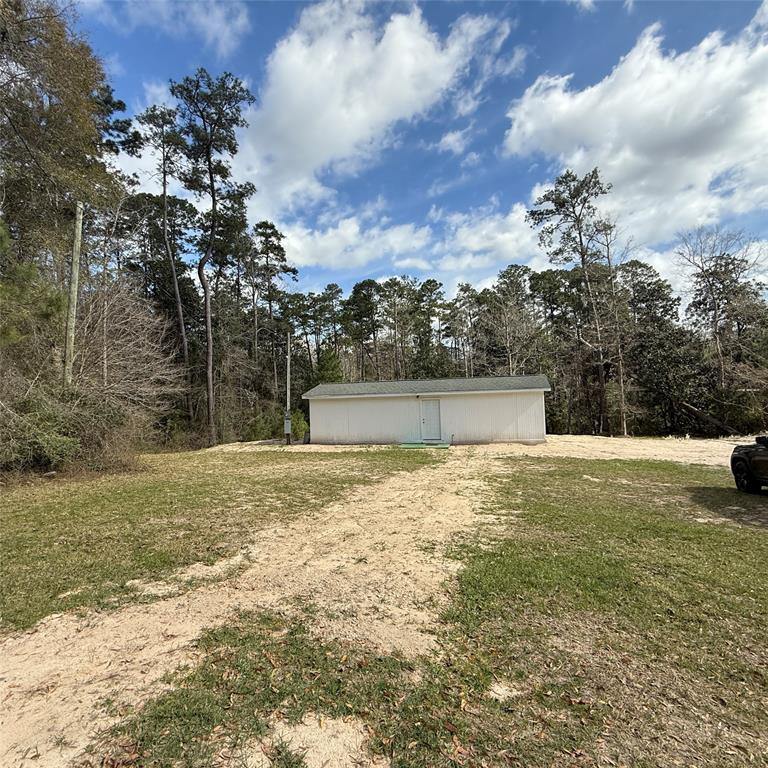 205 Charles Keyes Lane, Livingston, Texas image 1