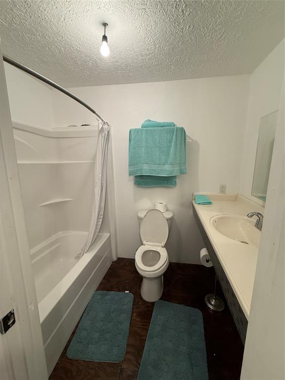 205 Charles Keyes Lane, Livingston, Texas image 13