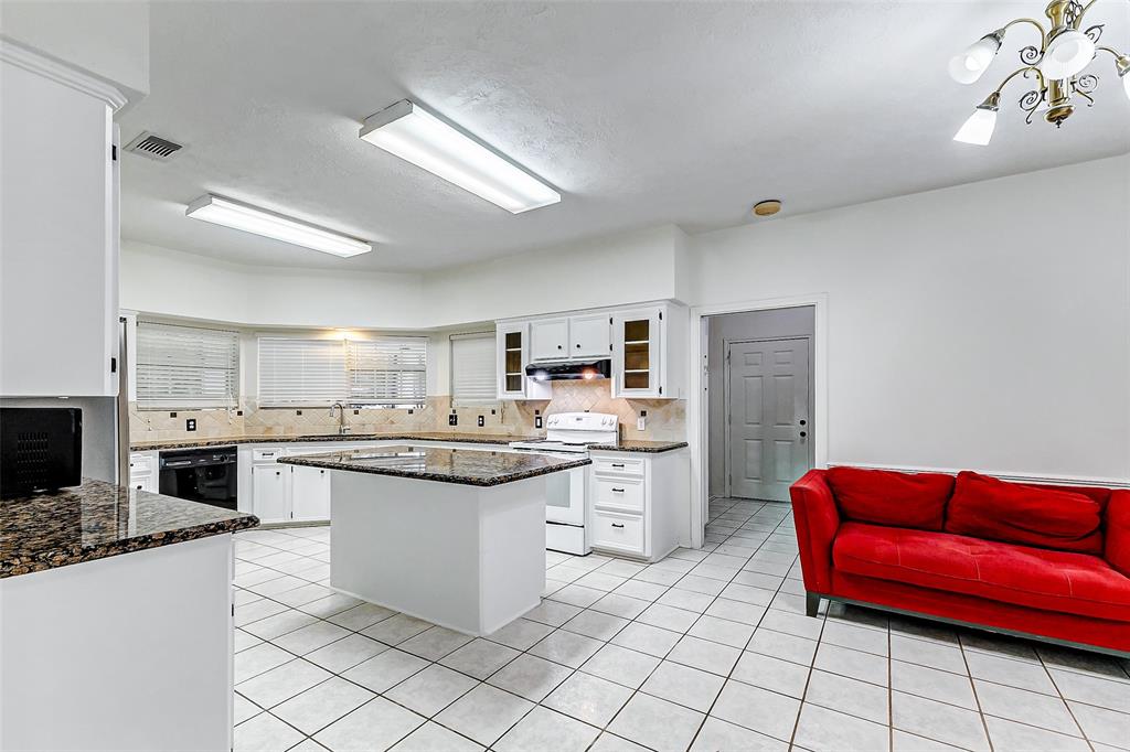 20 Mockingbird Lane, Dayton, Texas image 4
