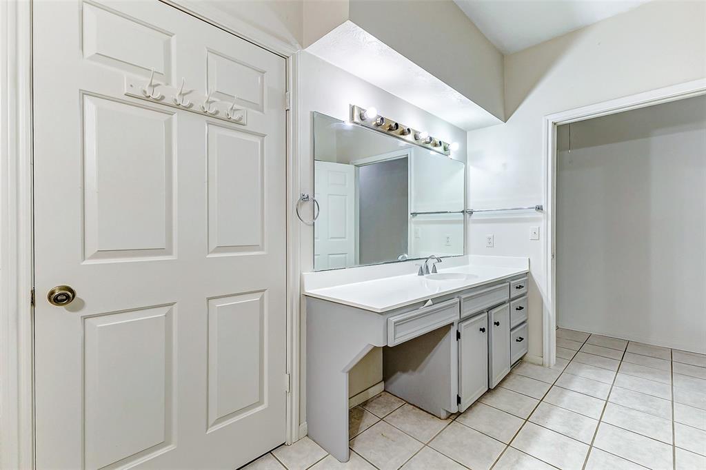 20 Mockingbird Lane, Dayton, Texas image 5