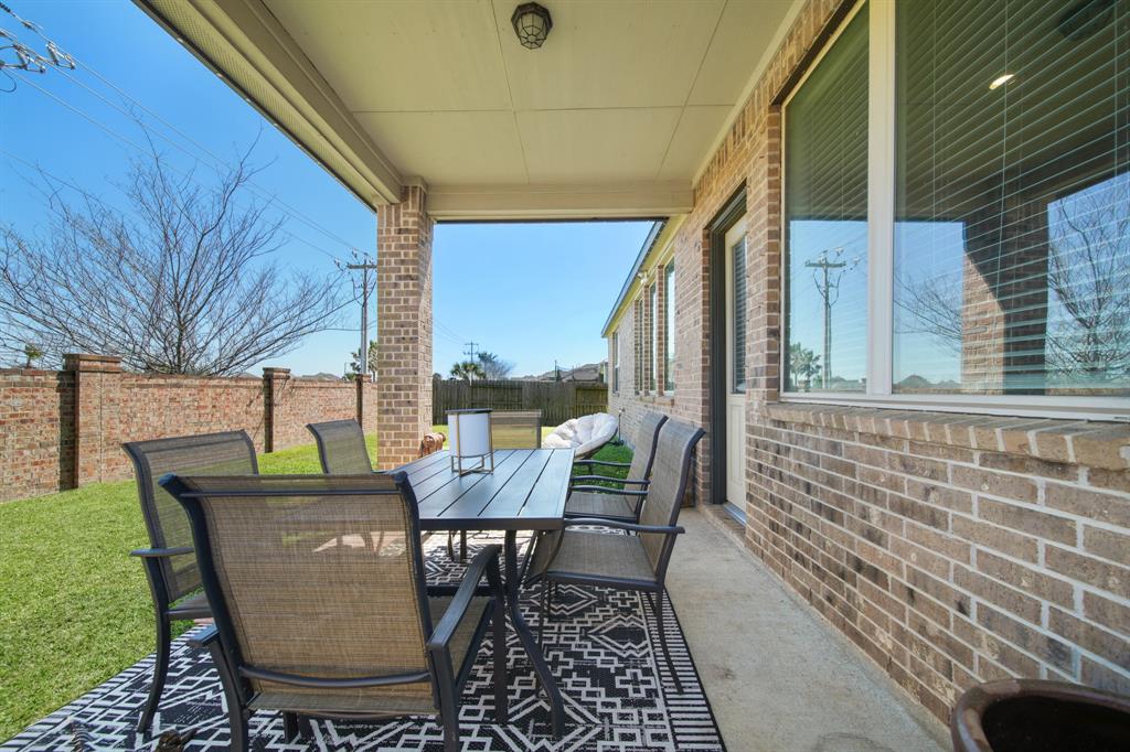 3214 Red Pebble Lane, Texas City, Texas image 17