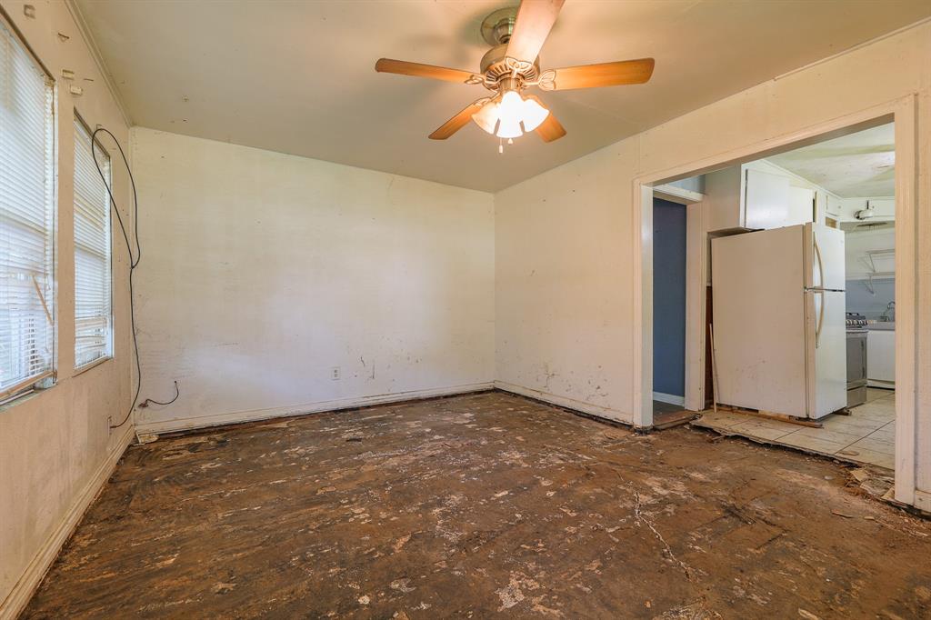 503 Bluebonnet Drive, La Marque, Texas image 3